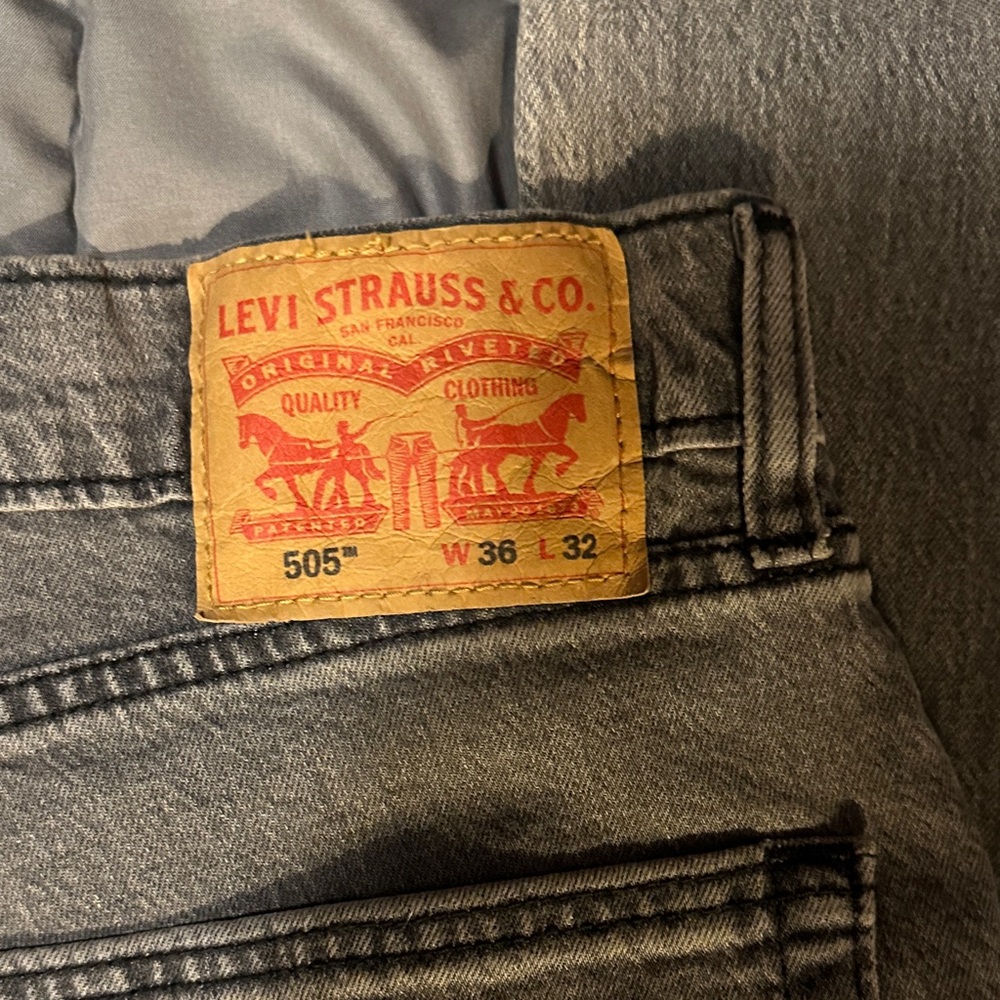 Levi's Men's Gray Straight-Leg Jeans style 505 - Picture 3 of 4